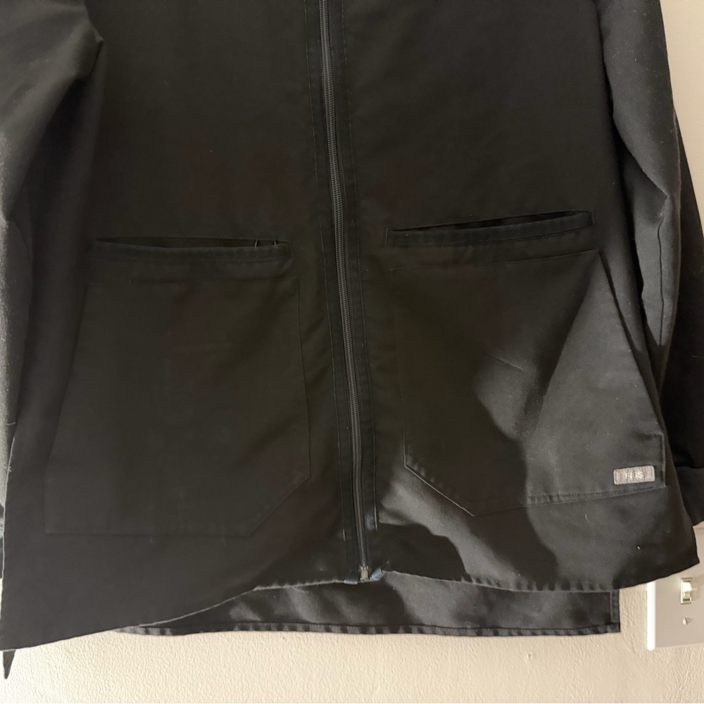 Figs Technical Collection Bellery Scrub Jacket in Black Size Medium Workwear - Picture 16 of 16